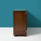 BAYSIDE ELEGANT WOODEN SIDEBOARD WITH GLASS DOORS