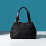 CHANEL TRAVEL CC LOGO WITH LEATHER HANDLES